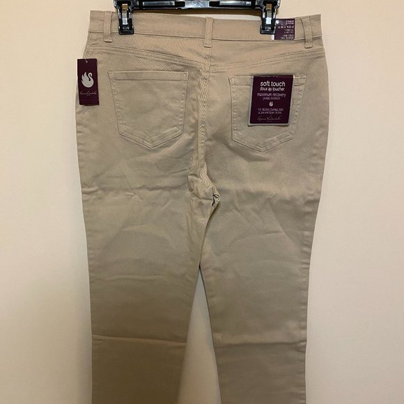 Gloria Vanderbilt Amanda Classic Tapered Jeans - Picture 2 of 6